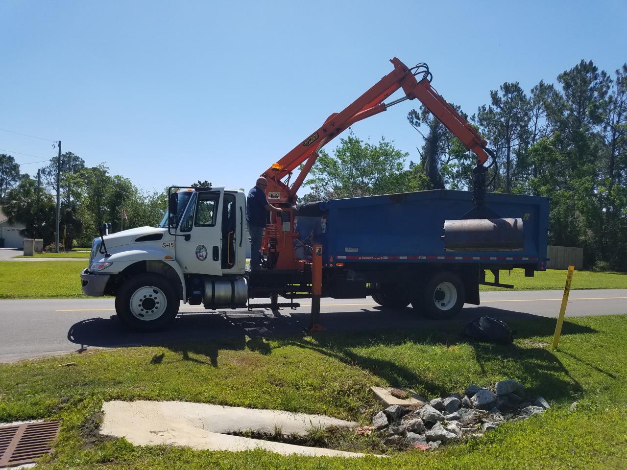 Streets Division Boom Truck